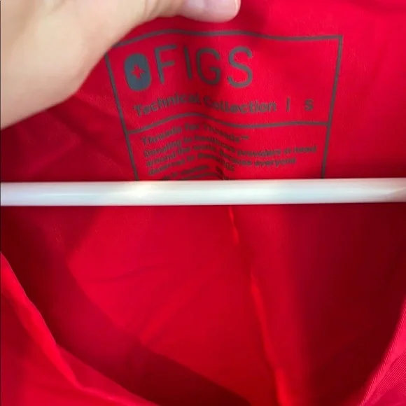 Figs Scarlet Scrub Set - Picture 2 of 5